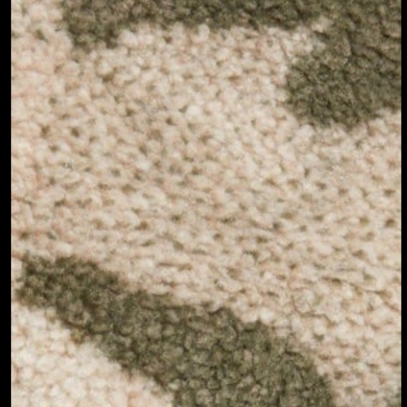 FEAR OF GOD, “ESSENTIALS” HALF ZIP HOODED CAMO SHERPA JACKET/WARM HOODIE! NWT - Picture 9 of 10